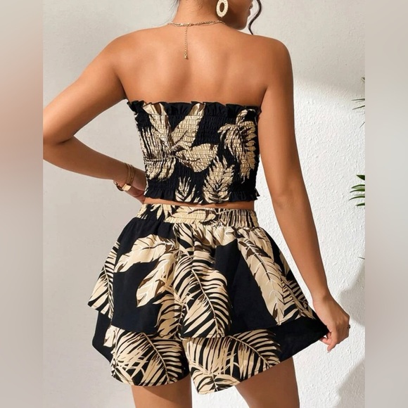 Two piece outfit - Picture 3 of 3